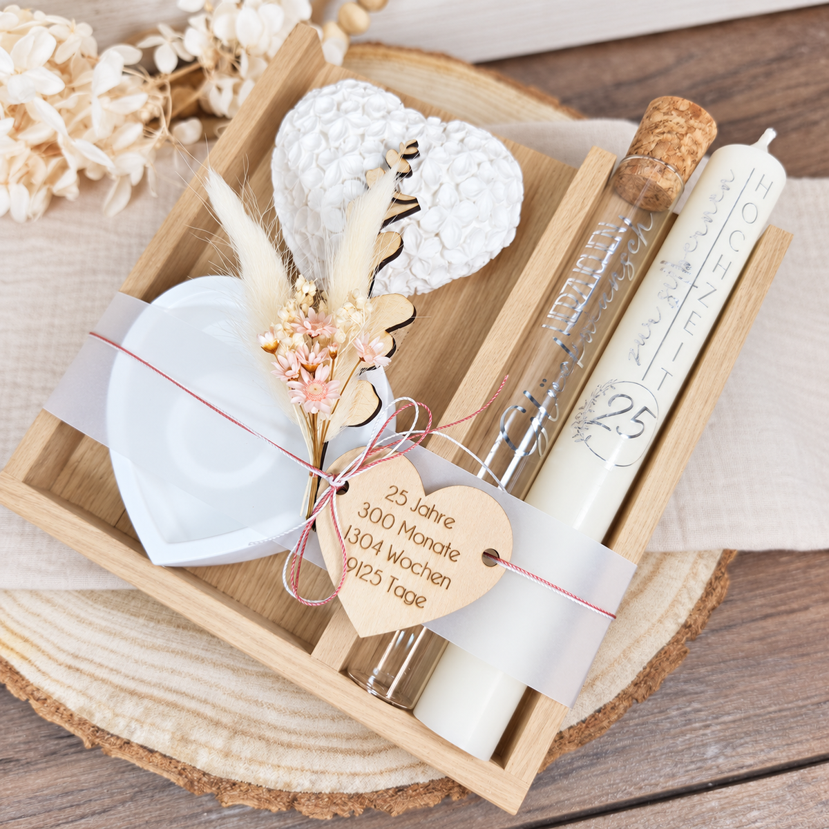 Kerzenset zur Silberhochzeit – optional mit personalisiertem Holzherz