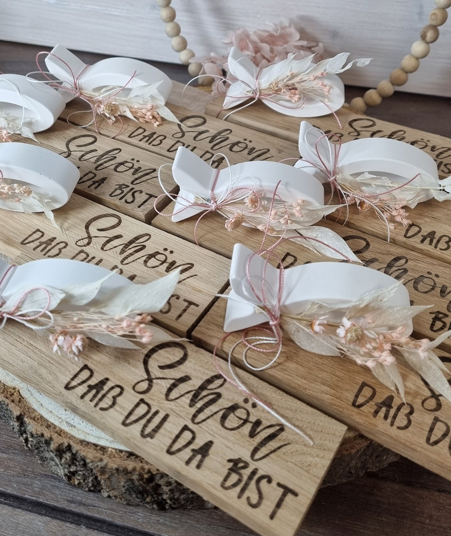 Gastgeschenk Tischdeko zur Kommunion Konfirmation Taufe | Platzkarte aus Xyrarock Keraflott Raysin BTong Holz mit Lasergravur