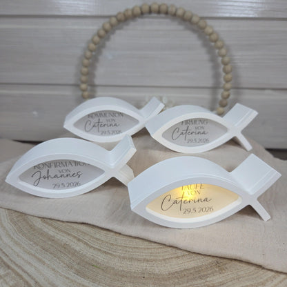 Tischdekoration Gastgeschenk Fisch 2 zu Kommunion Konfirmation Taufe Firmung | Ballonlicht | personalisierbar mit Name und Datum