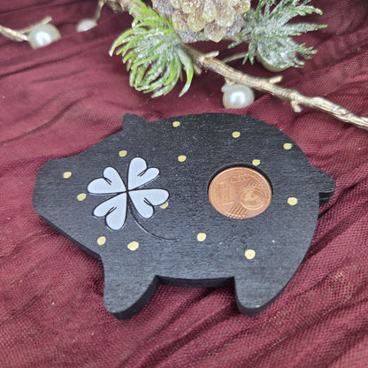 Glücksbringer Sylvester schwarz-gold handgemacht aus Holz | Glücksschwein mit Kleeblatt und Glückscent | Glücksklee | Glückspfennig