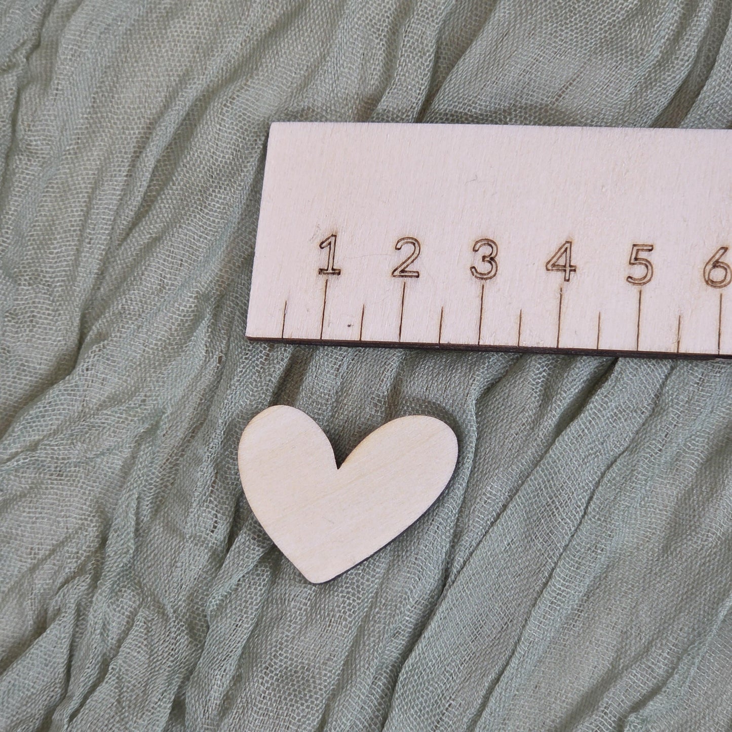 Streudeko Tischdeko zu Kommunion Konfirmation Taufe Firmung aus Holz 10 Stk | Lasercut Tischdekoration | Fisch Kreuz Taube Herz