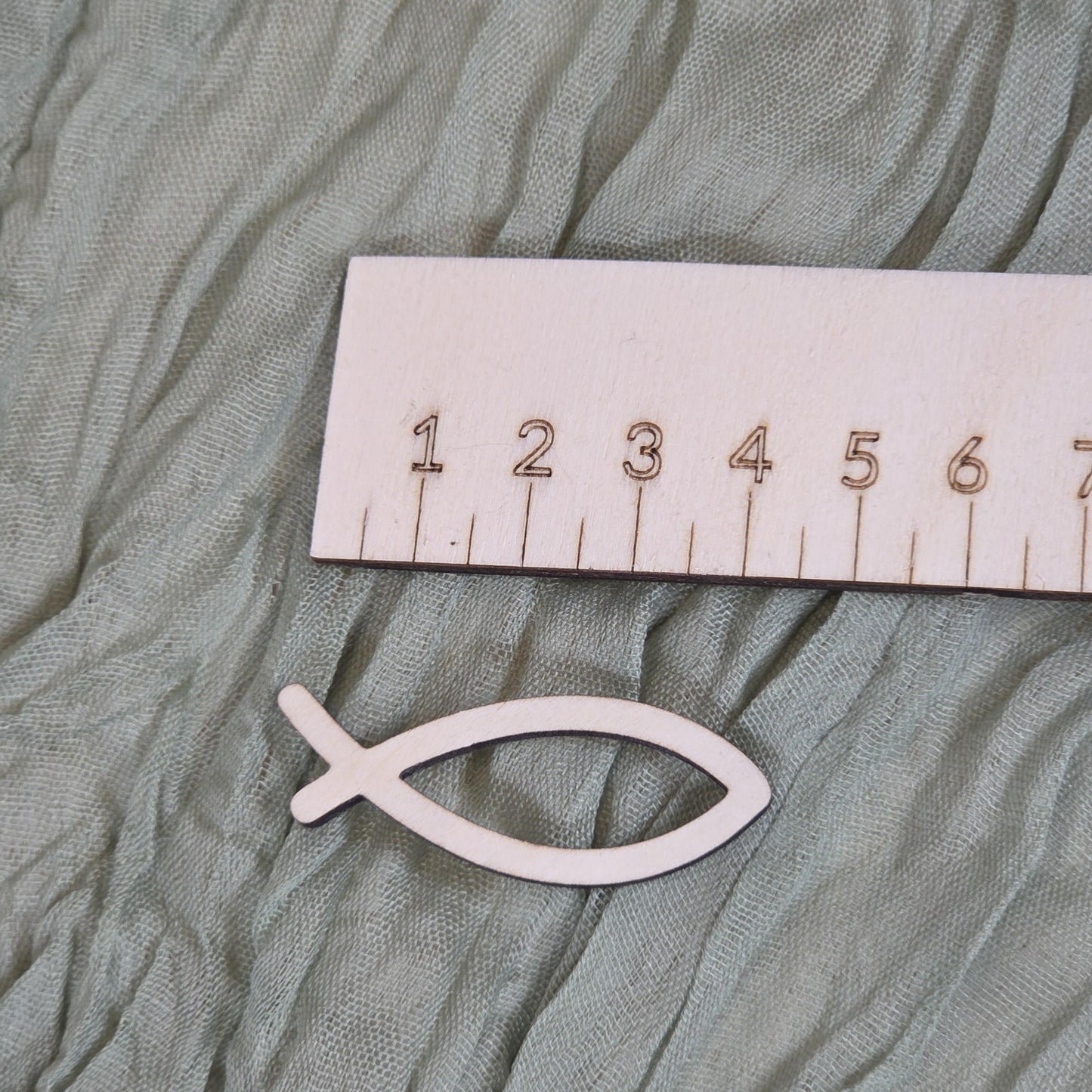 Streudeko Tischdeko zu Kommunion Konfirmation Taufe Firmung aus Holz 10 Stk | Lasercut Tischdekoration | Fisch Kreuz Taube Herz