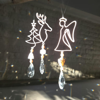 Weihnachtlicher Sonnenfänger mit Kristall – Engel, Hirsch oder Tannenbaum – Fensterdeko in Altrosa – Weihnachtsdeko