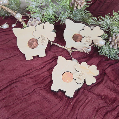 Glücksschwein aus Holz natur – mit Glückscent und Kleeblatt